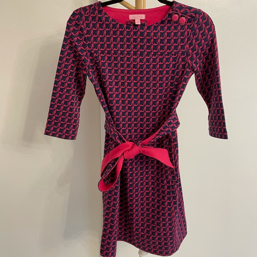 Lilly Pulitzer Knit Sz. XS Pink Shoe Print Dress.